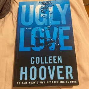 Colleen Hoover 'Ugly Love' Book